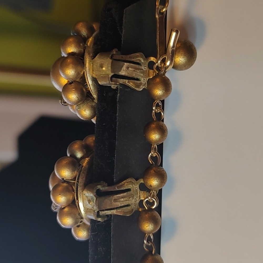 Gold Beaded Japan Necklace and Earring Set - Picture 4 of 9